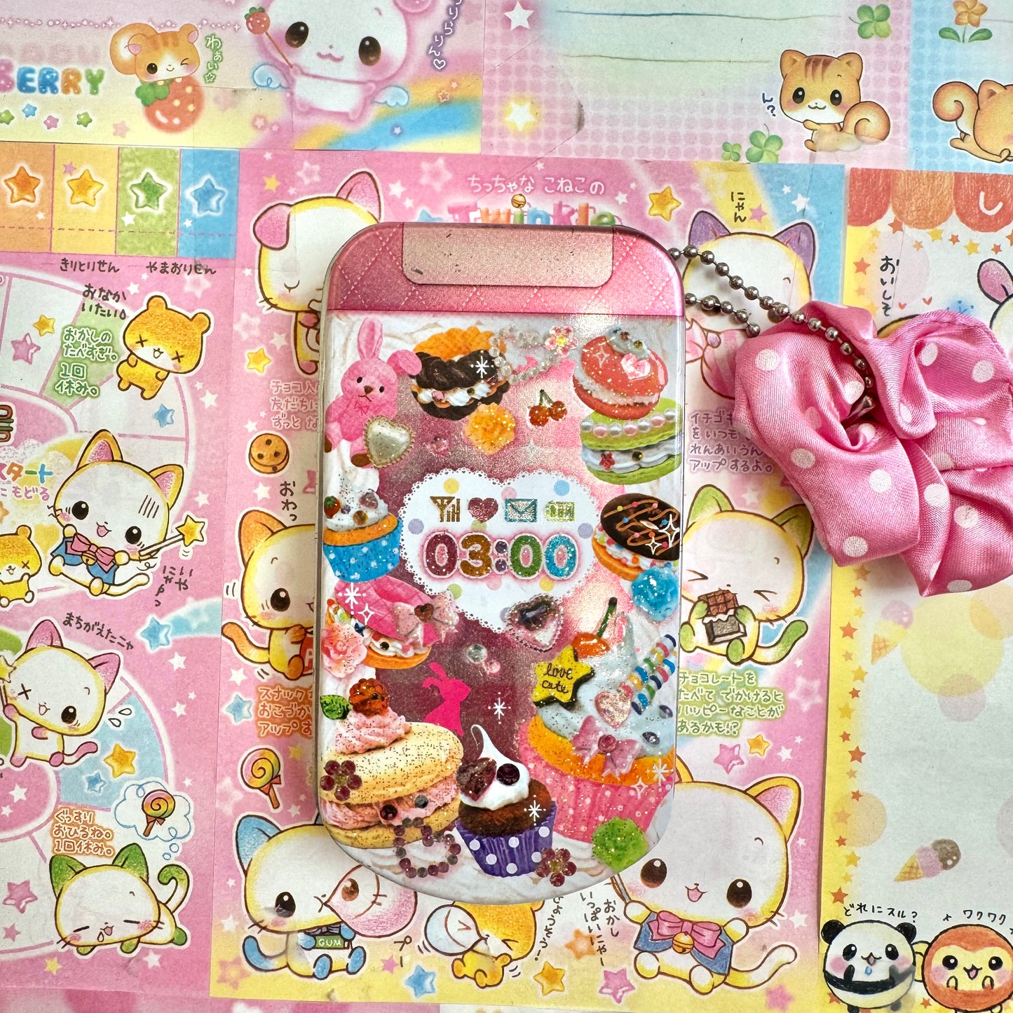 Deco Cute ♡ Flip Phone Tin Can with Memo