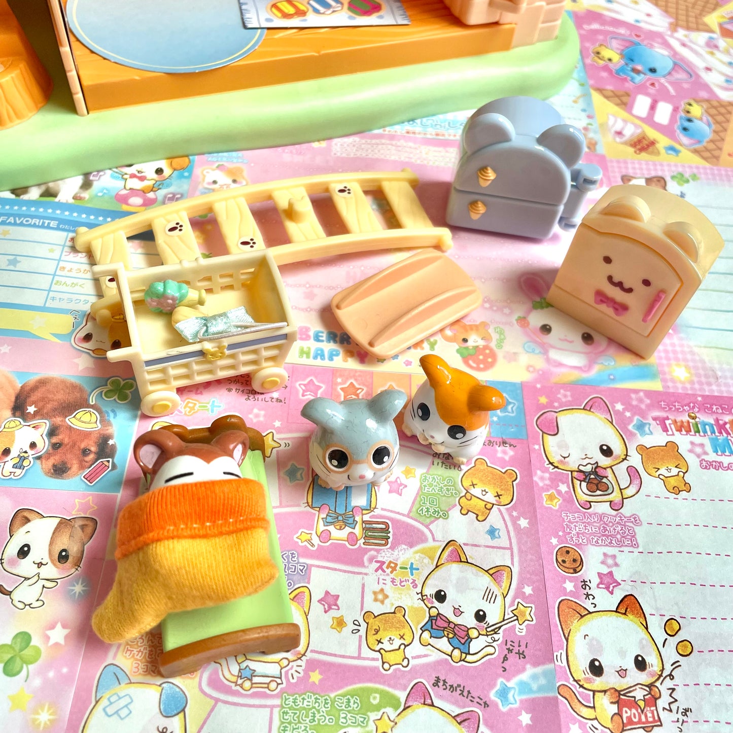 Hamtaro Hamchans Collection Ham Ham House + extra characters and accessories