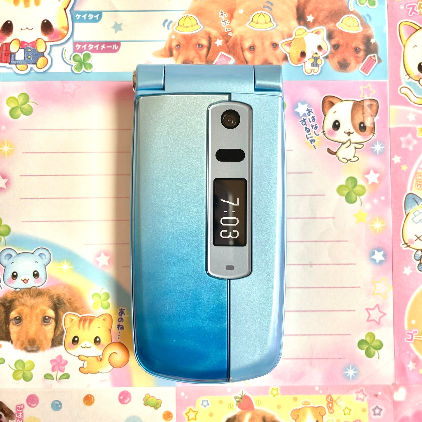 P703i Blue Gaspard et Lisa Prototype Flip Phone