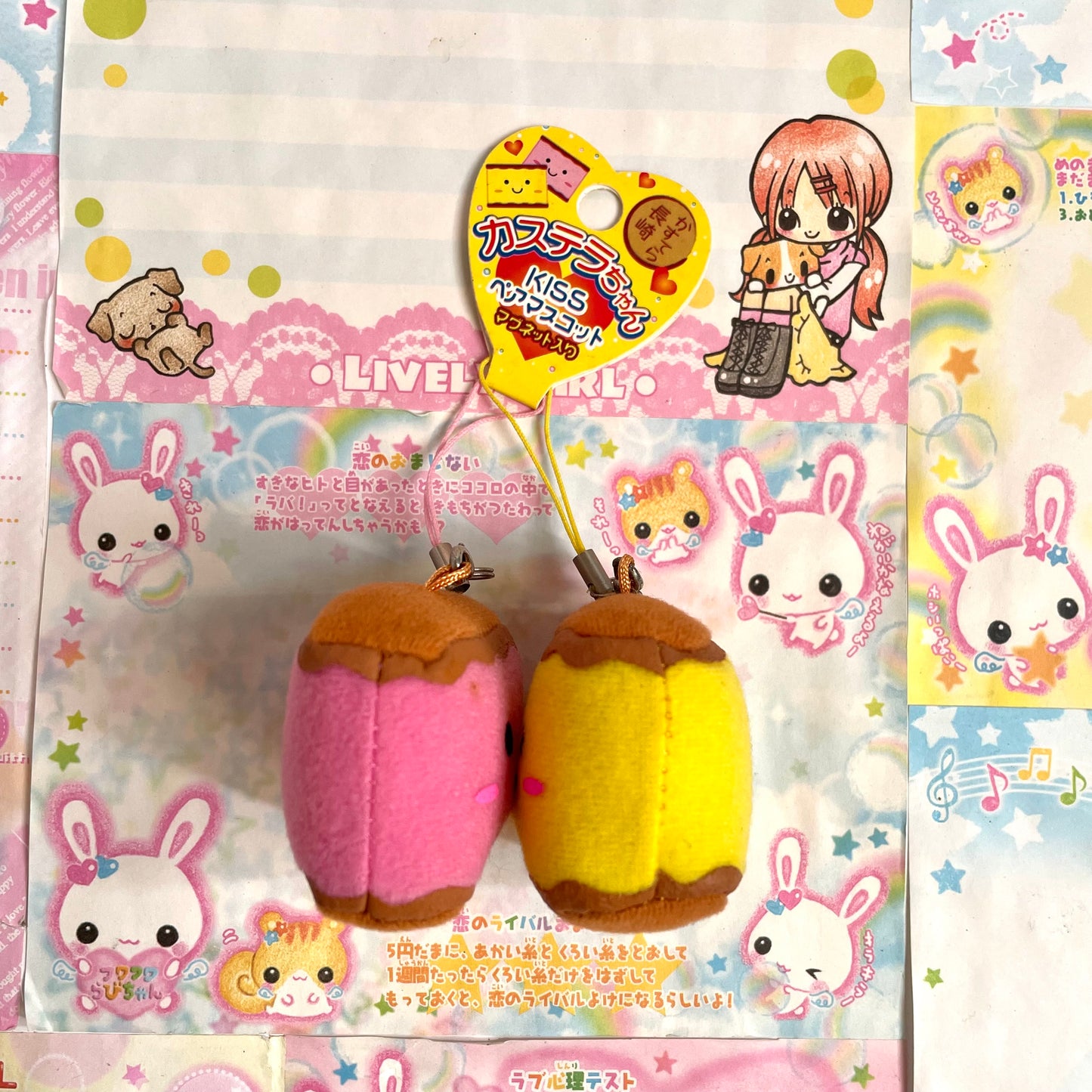 Castella-chan Magnetic Kiss Mascot Strap Set