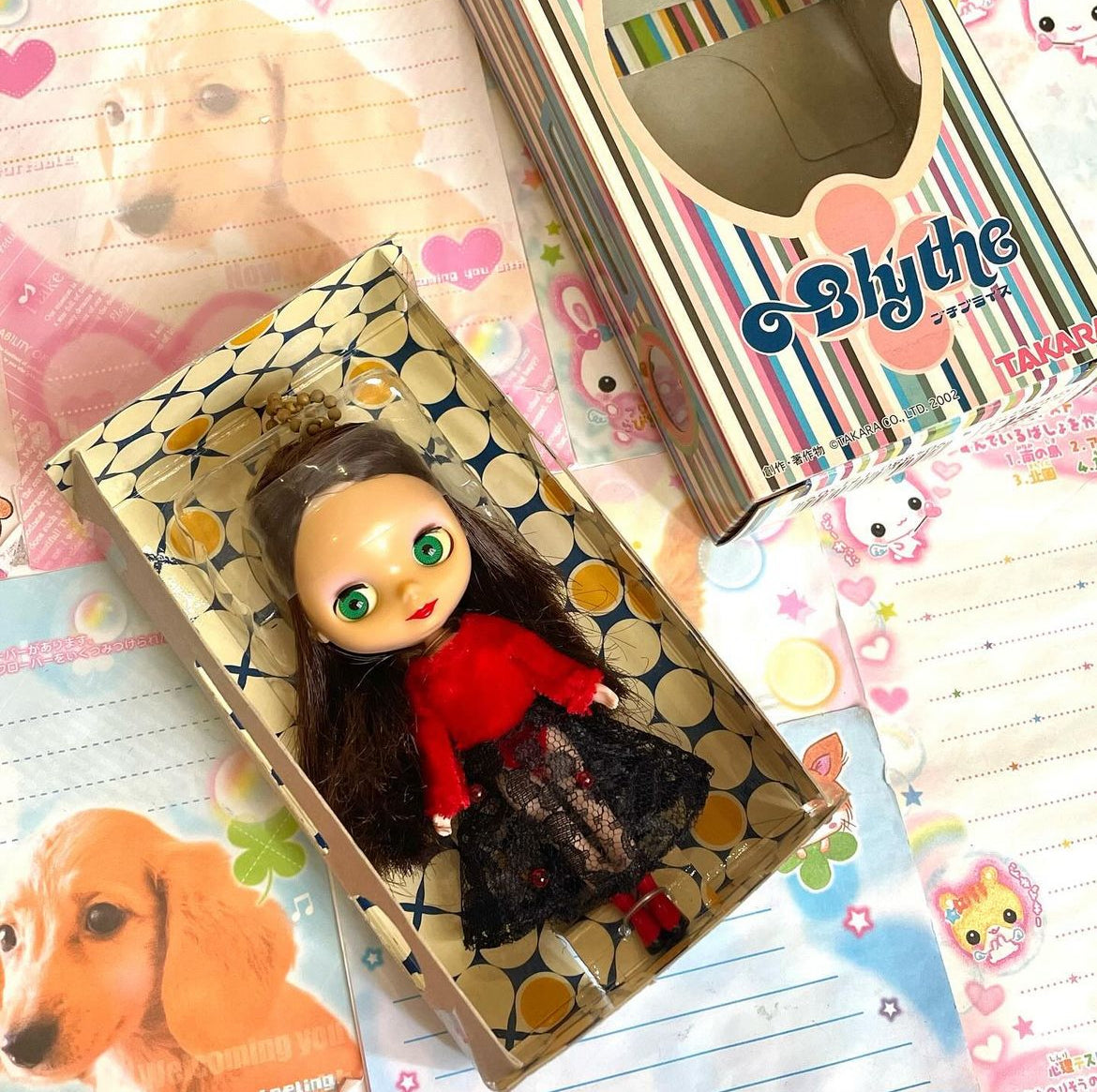 Petit Blythe Rosy Red Doll