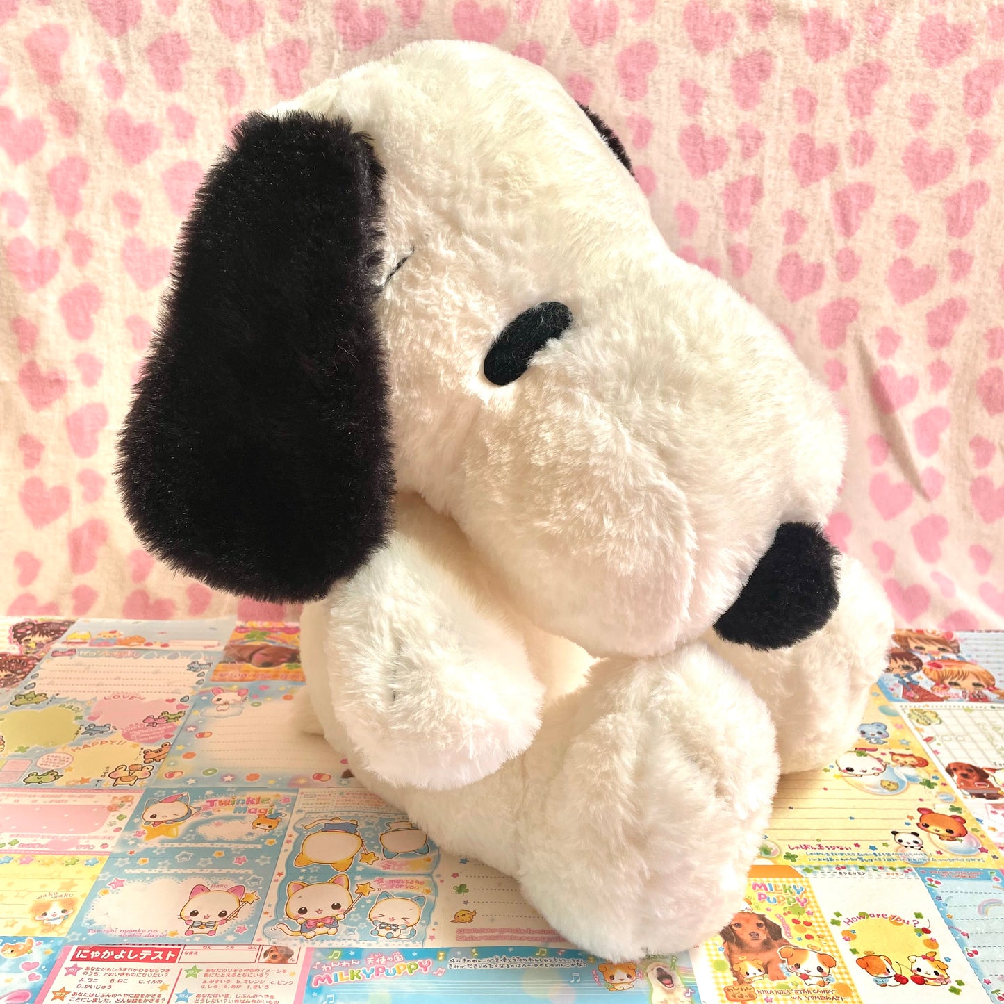 Snoopy Fluffy XL Plush