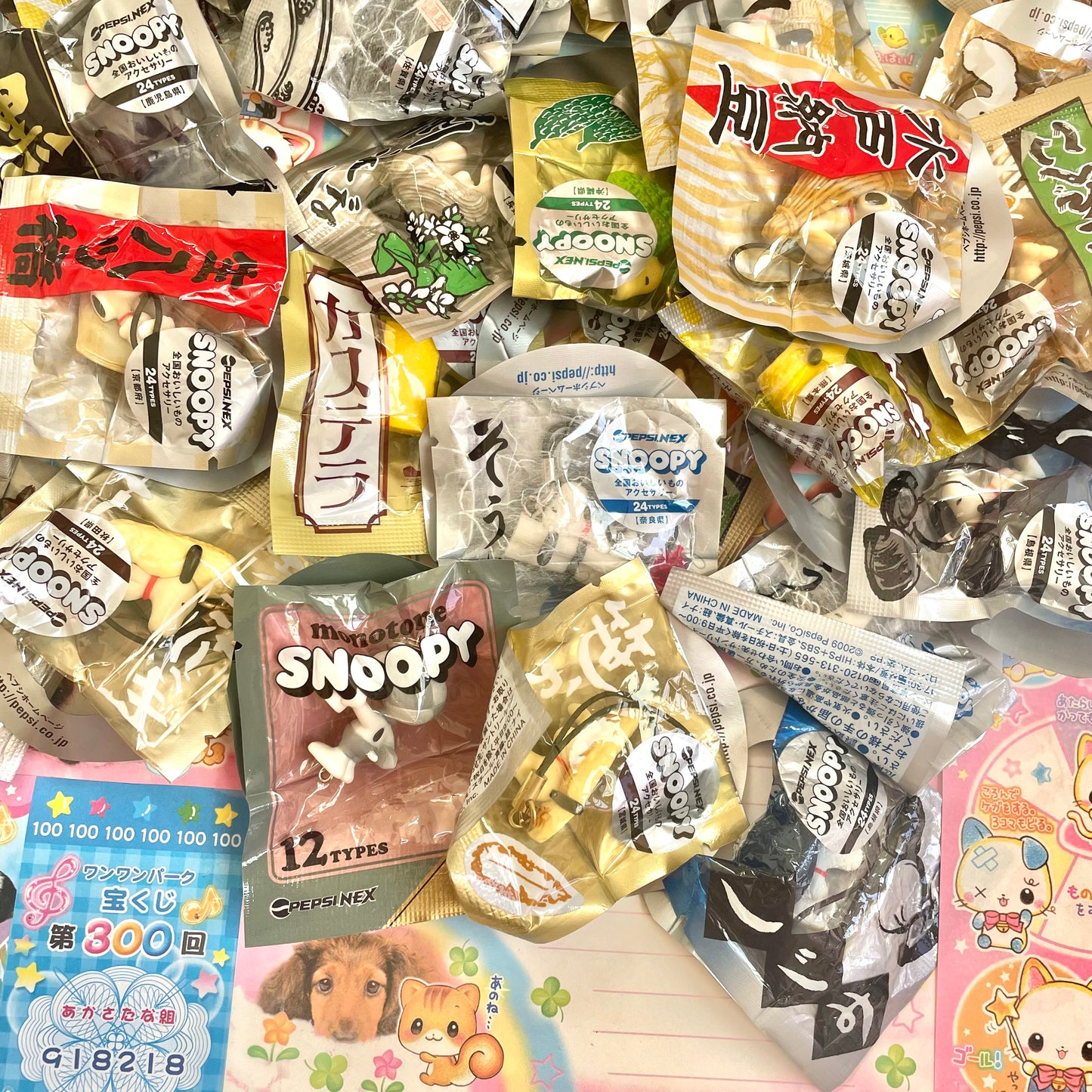 ★Lucky Draw★ Snoopy Tasty Food Figure Straps