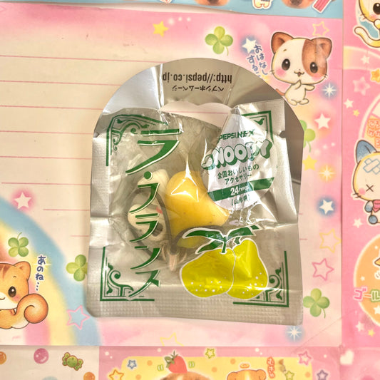 Snoopy Tasty Food Figure Strap - Pear