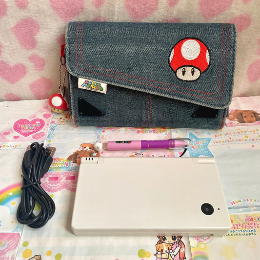 Nintendo DSi Bundle