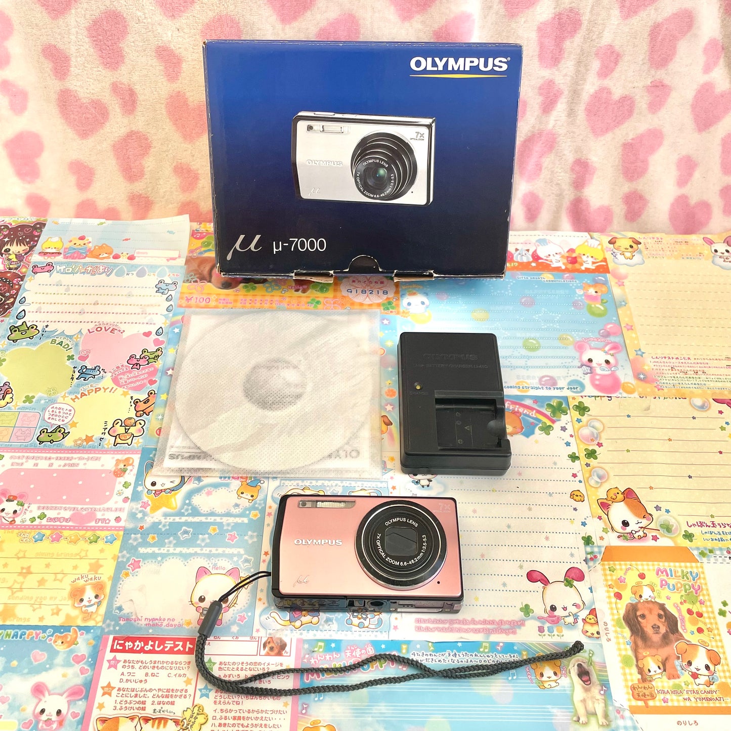 OLYMPUS μ-7000 Digital Camera in Pink