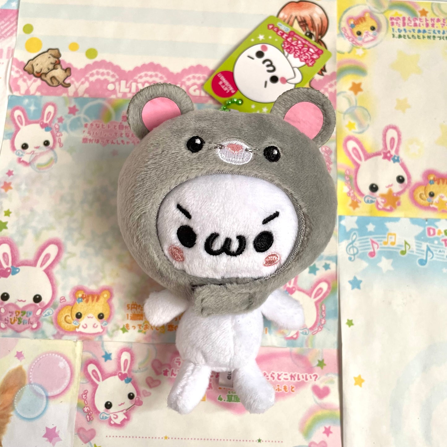 Kaomoji Mouse Mascot Keychain